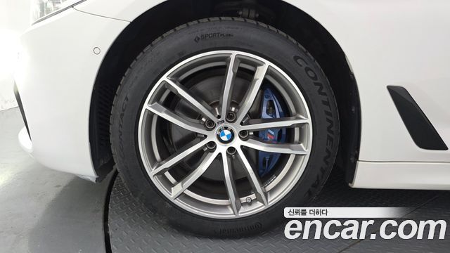 BMW 5 Series (G30) 530i xDrive M Sport Package Plus 2017 — фото 5
