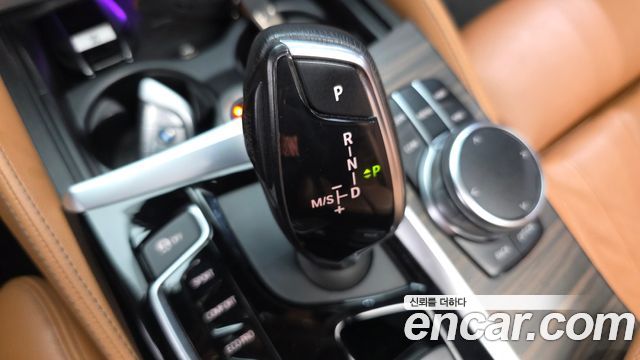 BMW 5 Series (G30) 530i xDrive M Sport Package Plus 2017 — фото 9