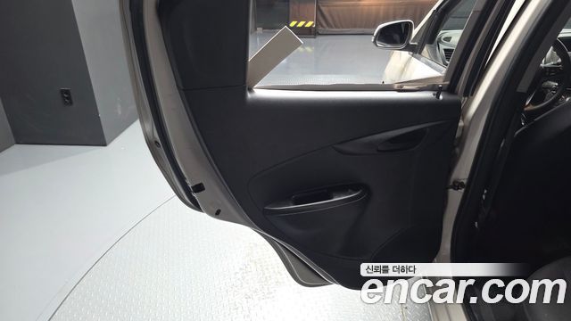 Chevrolet Next Spark LT 2016 — фото 25