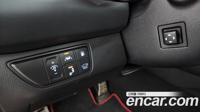 Genesis G70 2.0T AWD Sport Package 2019 — фото 30