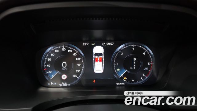 Volvo S90 D5 AWD Inscription 2019 — фото 8