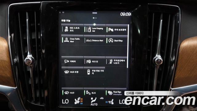 Volvo S90 D5 AWD Inscription 2019 — фото 22