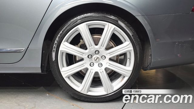 Volvo S90 D5 AWD Inscription 2019 — фото 27