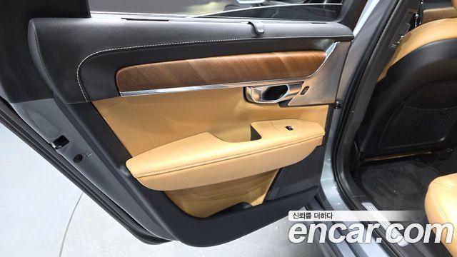 Volvo S90 D5 AWD Inscription 2019 — фото 31