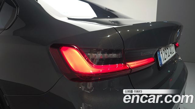 BMW 3 Series (G20) 320i M Sport 2025 — фото 23