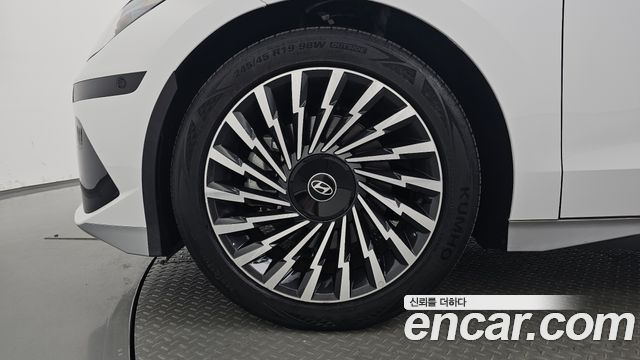 Hyundai Ioniq 6 Long Range AWD Prestige 2023 — фото 5
