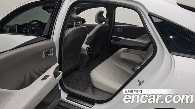 Hyundai Ioniq 6 Long Range AWD Prestige 2023 — фото 26
