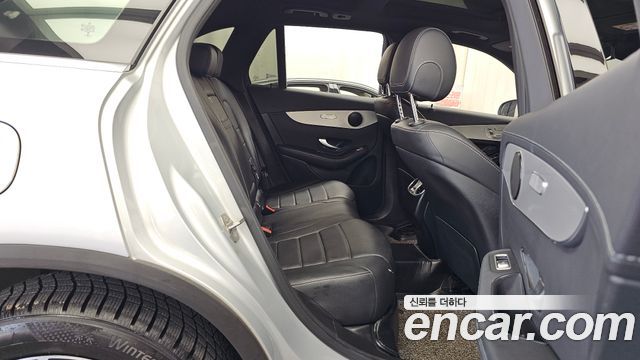 Mercedes-Benz GLC-Class (X253) GLC300e 4MATIC 2020 — фото 12