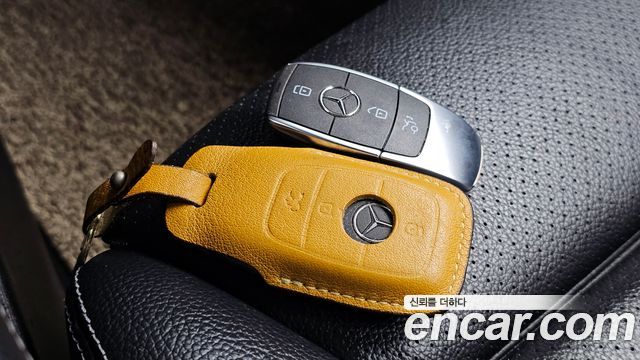 Mercedes-Benz GLC-Class (X253) GLC300e 4MATIC 2020 — фото 33