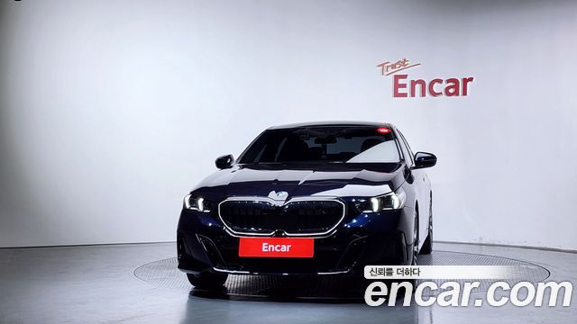BMW 5 Series (G60) 530i xDrive M Sport 2025 — фото 3