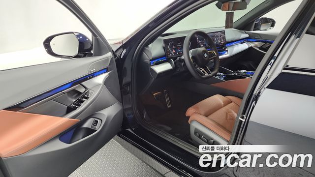BMW 5 Series (G60) 530i xDrive M Sport 2025 — фото 10