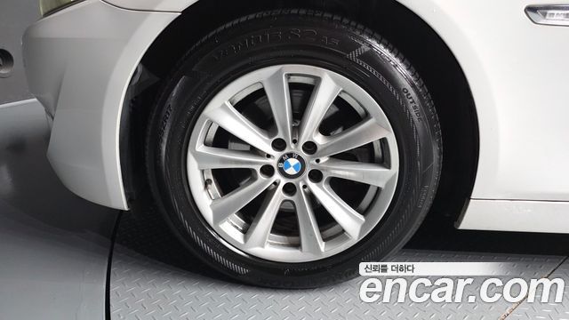 BMW 5 Series (F10) 520d 2011 — фото 5