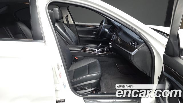 BMW 5 Series (F10) 520d 2011 — фото 15