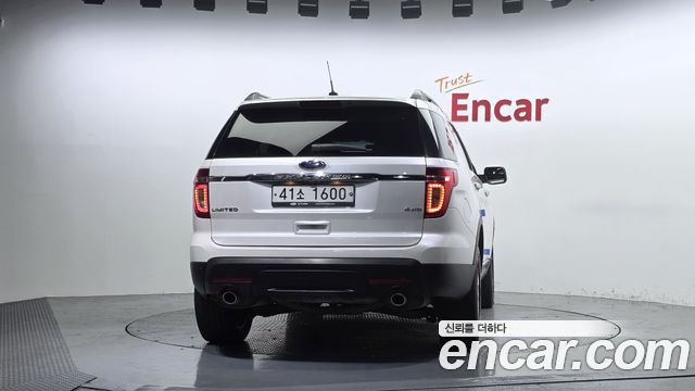 Ford Explorer 3.5 Limited 4WD 5th 2015 — фото 4