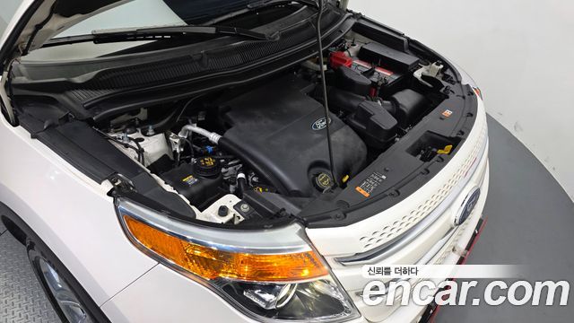 Ford Explorer 3.5 Limited 4WD 5th 2015 — фото 6