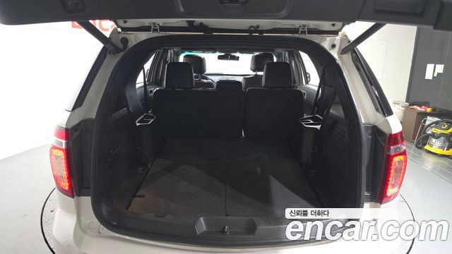 Ford Explorer 3.5 Limited 4WD 5th 2015 — фото 20