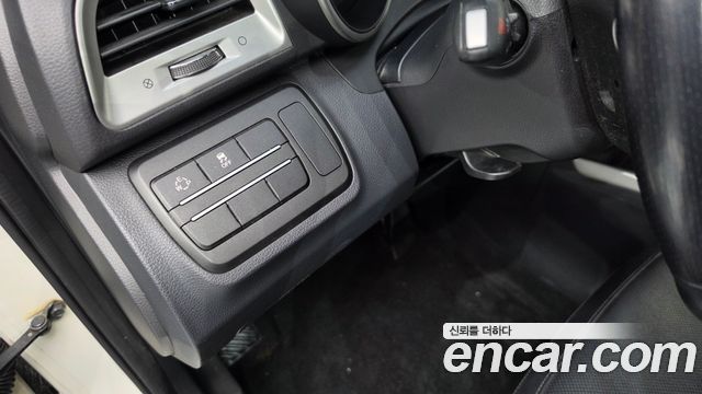 KG Mobility (SsangYong) Tivoli VX 2WD 2016 — фото 19
