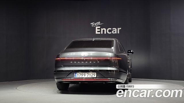 Hyundai Grandeur (GN7) 3,5 Gasoline 4WD Calligraphy 2025 — фото 4