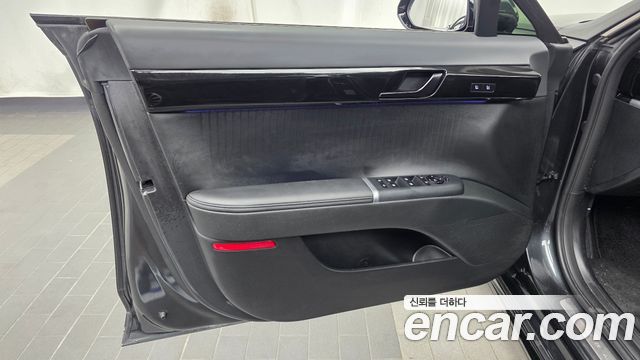 Hyundai Grandeur (GN7) 3,5 Gasoline 4WD Calligraphy 2025 — фото 24
