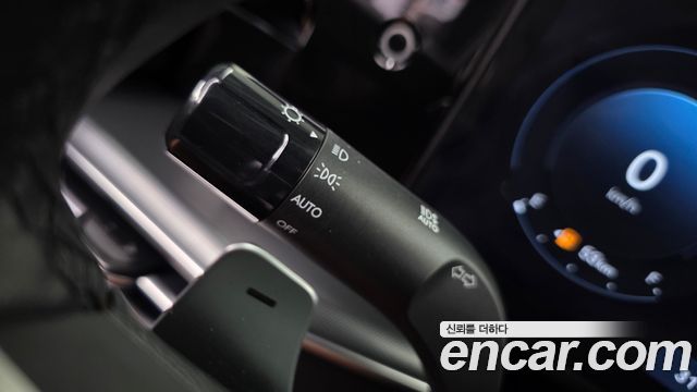 Hyundai Grandeur (GN7) 3,5 Gasoline 4WD Calligraphy 2025 — фото 30