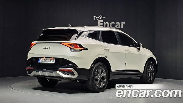 Kia Sportage (V) Gasoline 1.6 Turbo 2WD Nobleless 2022 — фото 2