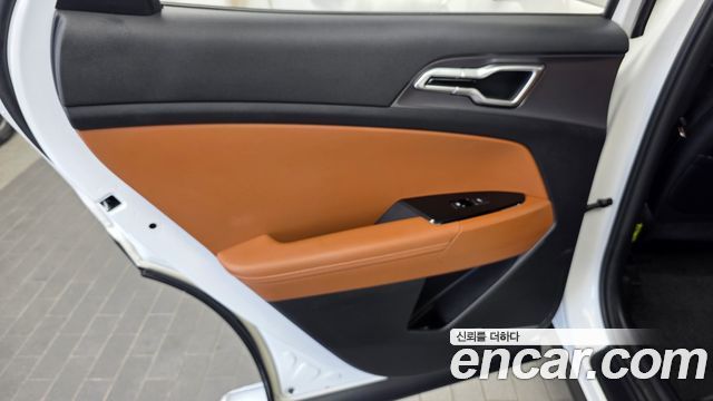 Kia Sportage (V) Gasoline 1.6 Turbo 2WD Nobleless 2022 — фото 25