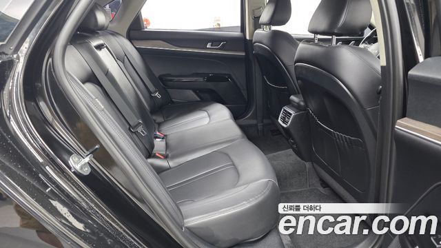 Kia K5 (III) 2.0 Noblesse 2022 — фото 11