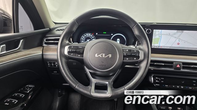 Kia K5 (III) 2.0 Noblesse 2022 — фото 12