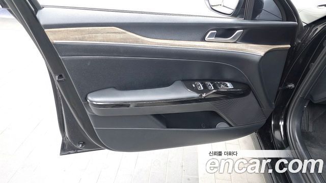Kia K5 (III) 2.0 Noblesse 2022 — фото 24