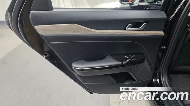 Kia K5 (III) 2.0 Noblesse 2022 — фото 25