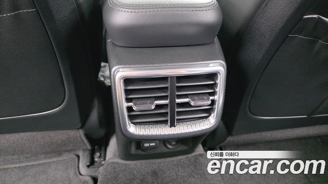 Kia K5 (III) 2.0 Noblesse 2022 — фото 32