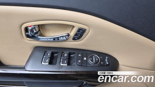Kia Carnival 9-Seater Noblesse Special 2020 — фото 11