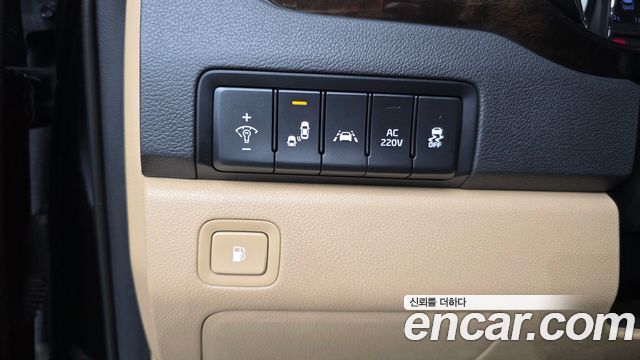 Kia Carnival 9-Seater Noblesse Special 2020 — фото 12