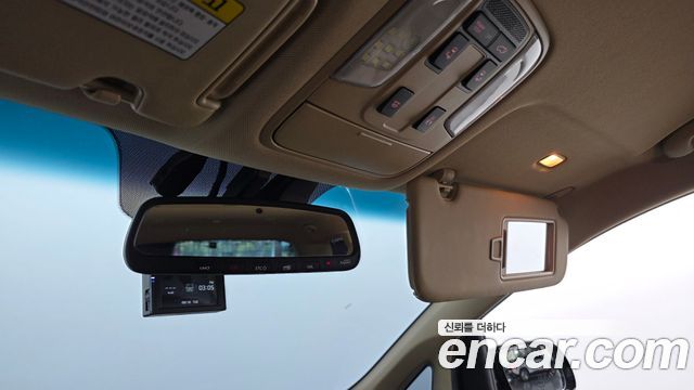 Kia Carnival 9-Seater Noblesse Special 2020 — фото 20