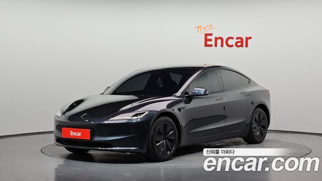Tesla Model 3 RWD