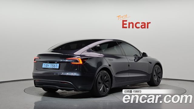Tesla Model 3 RWD 2025 — фото 2
