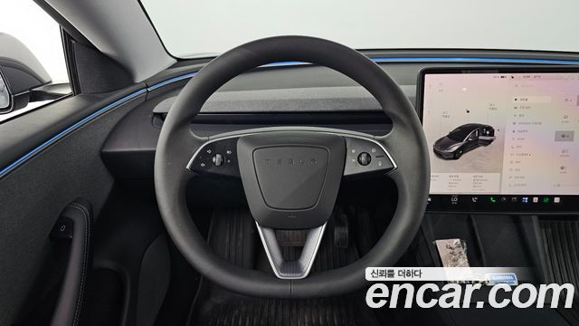 Tesla Model 3 RWD 2025 — фото 13