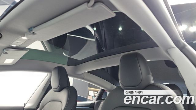Tesla Model 3 RWD 2025 — фото 19