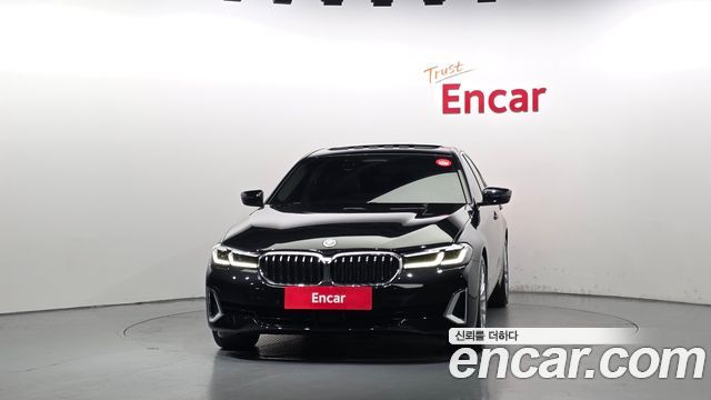 BMW 5 Series (G30) 520i Luxury 2022 — фото 3