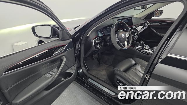 BMW 5 Series (G30) 520i Luxury 2022 — фото 10