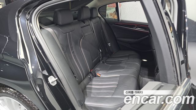 BMW 5 Series (G30) 520i Luxury 2022 — фото 12