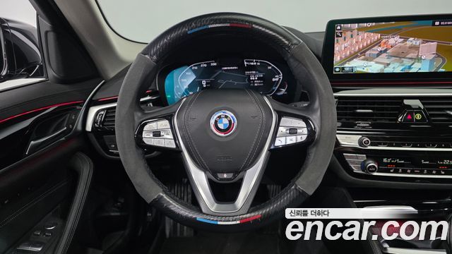 BMW 5 Series (G30) 520i Luxury 2022 — фото 15