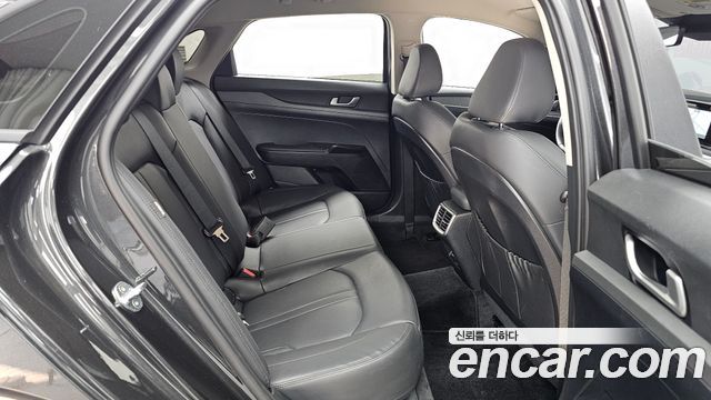 Kia K5 (III) 2.0 Prestige 2022 — фото 12