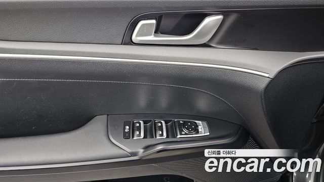 Kia K5 (III) 2.0 Prestige 2022 — фото 28