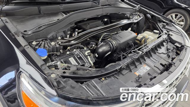Ford Explorer (VI) 2.3 LimIted 4WD 2020 — фото 6
