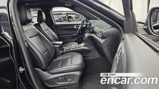 Ford Explorer (VI) 2.3 LimIted 4WD 2020 — фото 11