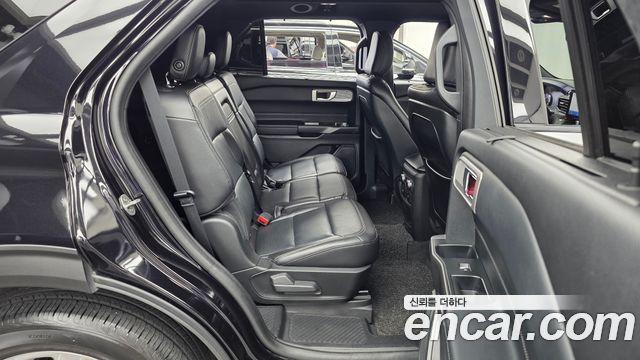 Ford Explorer (VI) 2.3 LimIted 4WD 2020 — фото 12
