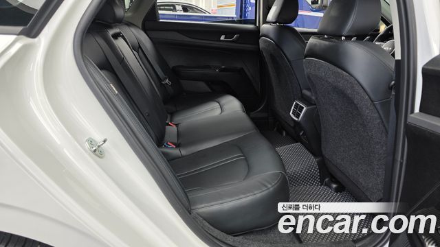 Kia K5 (III) 2.0 LPi(Rent) Prestige 2026 — фото 12