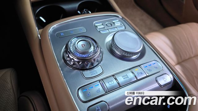 Genesis G90 (RS4) Gasoline 3.5 Turbo e-S/C AWD 2023 — фото 9