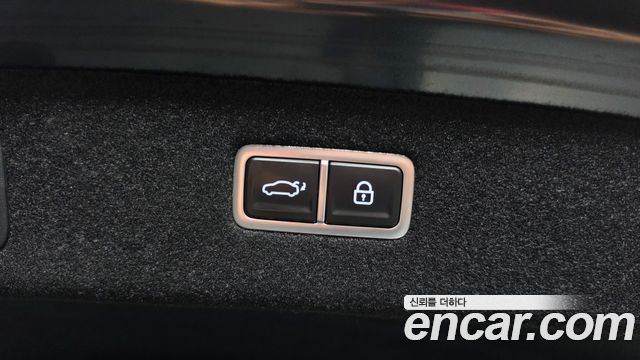 Genesis G90 (RS4) Gasoline 3.5 Turbo e-S/C AWD 2023 — фото 18